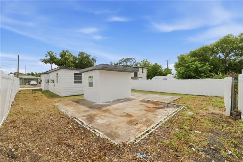Villa ou maison à louer à Tampa, Floride: 3 chambres, 105.91 m2 № 2391036 - photo 28