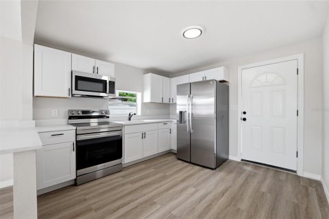Villa ou maison à louer à Tampa, Floride: 3 chambres, 105.91 m2 № 2391036 - photo 17