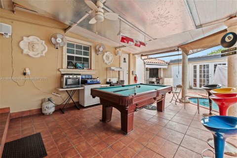 Villa ou maison à vendre à Hialeah, Floride: 4 chambres, 255.39 m2 № 1953446 - photo 23
