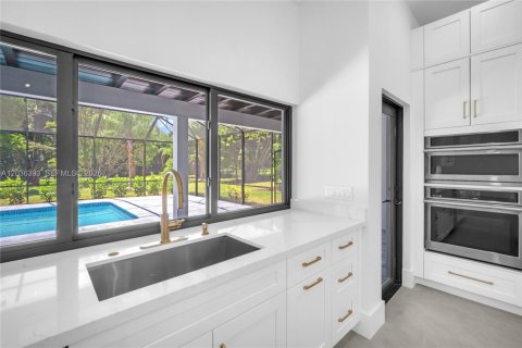 Villa ou maison à vendre à Homestead, Floride: 4 chambres, 283.54 m2 № 2083935 - photo 11