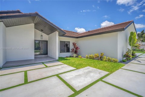Villa ou maison à vendre à Homestead, Floride: 4 chambres, 283.54 m2 № 2083935 - photo 3