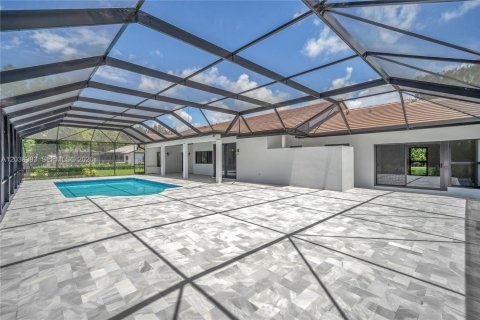Villa ou maison à vendre à Homestead, Floride: 4 chambres, 283.54 m2 № 2083935 - photo 29