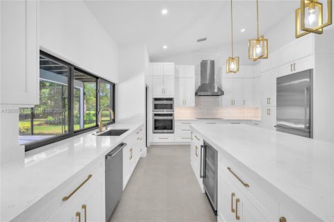 Villa ou maison à vendre à Homestead, Floride: 4 chambres, 283.54 m2 № 2083935 - photo 10