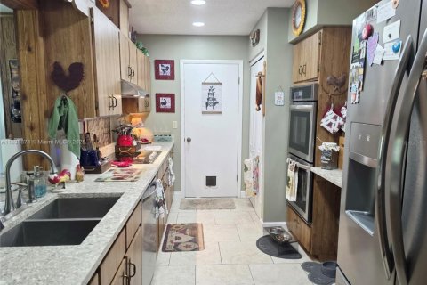 House in Okeechobee, Florida 3 bedrooms, 131.55 sq.m. № 1830502 - photo 16