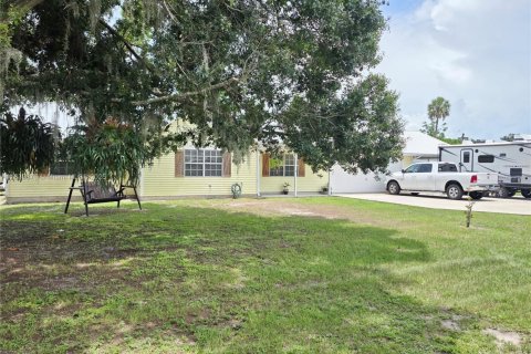 House in Okeechobee, Florida 3 bedrooms, 131.55 sq.m. № 1830502 - photo 5