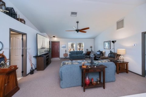 Villa ou maison à vendre à Lehigh Acres, Floride: 3 chambres № 2005762 - photo 17