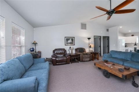 Villa ou maison à vendre à Lehigh Acres, Floride: 3 chambres № 2005762 - photo 14