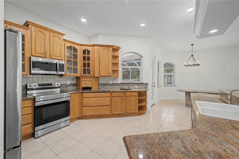 Villa ou maison à vendre à New Port Richey, Floride: 5 chambres, 269.51 m2 № 2267428 - photo 12