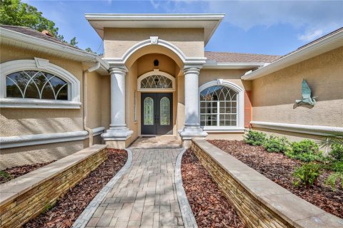 Villa ou maison à vendre à New Port Richey, Floride: 5 chambres, 269.51 m2 № 2267428 - photo 3