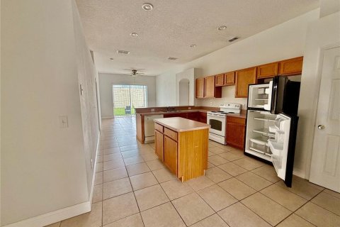 Casa en alquiler en Davenport, Florida, 3 dormitorios, 167.13 m2 № 1906766 - foto 4