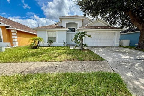 Casa en alquiler en Davenport, Florida, 3 dormitorios, 167.13 m2 № 1906766 - foto 1