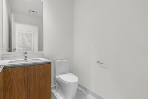 Copropriété à louer à Miami, Floride: 3 chambres, 181.44 m2 № 2411043 - photo 23
