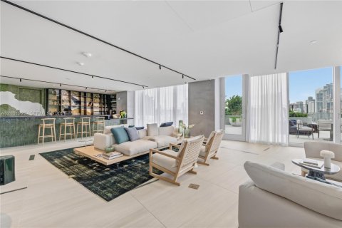 Copropriété à louer à Miami, Floride: 3 chambres, 181.44 m2 № 2411043 - photo 30