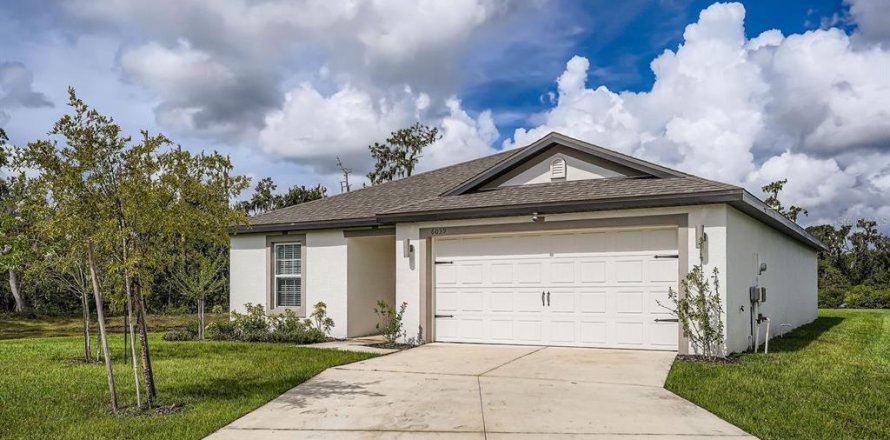 House in Lakeland, Florida 3 bedrooms, 130.16 sq.m. № 1883332