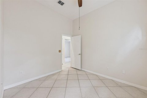 House in Orlando, Florida 3 bedrooms, 200.48 sq.m. № 2398910 - photo 23