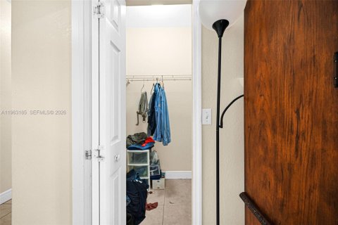 Townhouse in Homestead, Florida 3 bedrooms, 126.81 sq.m. № 2029590 - photo 26