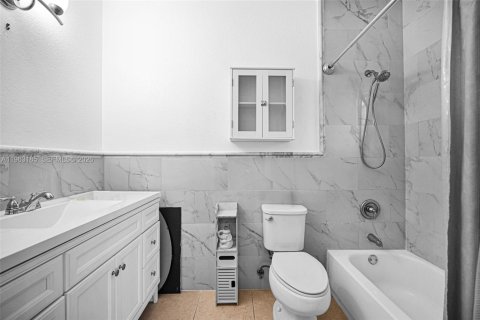 Townhouse in Homestead, Florida 3 bedrooms, 126.81 sq.m. № 2029590 - photo 30