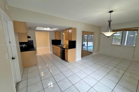Casa en venta en Hollywood, Florida, 3 dormitorios, 157.38 m2 № 1834153 - foto 6