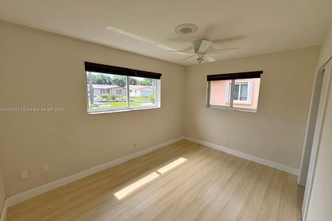 Casa en venta en Hollywood, Florida, 3 dormitorios, 157.38 m2 № 1834153 - foto 8
