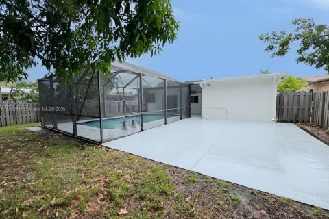 Casa en venta en Hollywood, Florida, 3 dormitorios, 157.38 m2 № 1834153 - foto 26