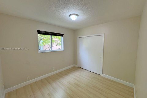 Casa en venta en Hollywood, Florida, 3 dormitorios, 157.38 m2 № 1834153 - foto 9