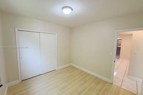 Casa en venta en Hollywood, Florida, 3 dormitorios, 157.38 m2 № 1834153 - foto 22