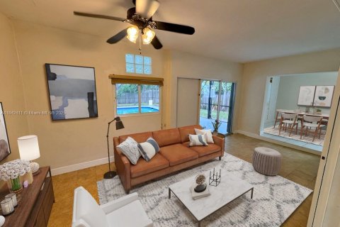 Casa en venta en Hollywood, Florida, 3 dormitorios, 157.38 m2 № 1834153 - foto 15