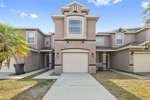 Townhouse in Ruskin, Florida 2 bedrooms, 126.9 sq.m. № 1755436 - photo 1