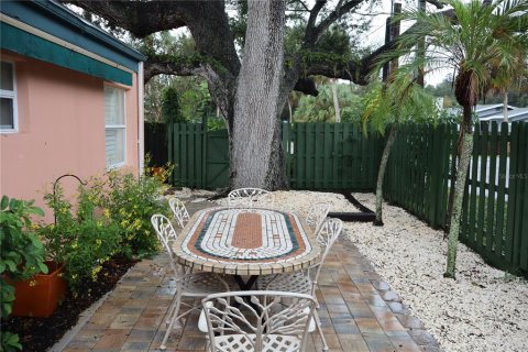 Villa ou maison à vendre à Sarasota, Floride: 3 chambres, 231.51 m2 № 2415127 - photo 3