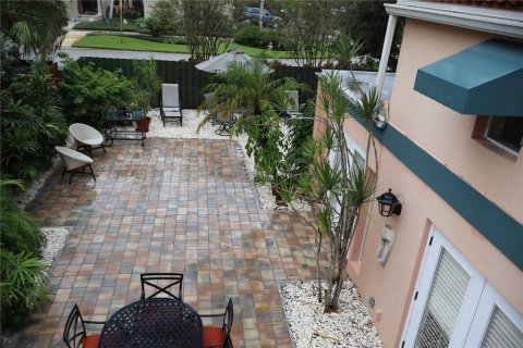 Villa ou maison à vendre à Sarasota, Floride: 3 chambres, 231.51 m2 № 2415127 - photo 2
