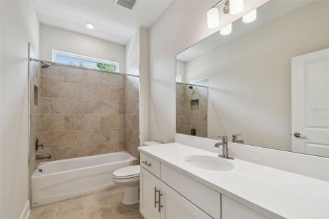 House in Saint Petersburg, Florida 3 bedrooms, 162.86 sq.m. № 1560533 - photo 16