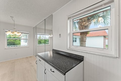 Copropriété à vendre à Stuart, Floride: 1 chambre, 69.4 m2 № 2146738 - photo 11