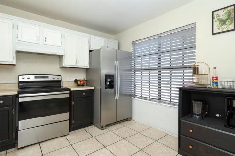 Villa ou maison à vendre à Apopka, Floride: 3 chambres, 117.99 m2 № 2398573 - photo 9