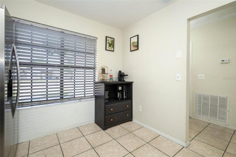 Villa ou maison à vendre à Apopka, Floride: 3 chambres, 117.99 m2 № 2398573 - photo 10