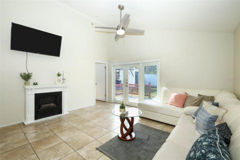 Villa ou maison à vendre à Apopka, Floride: 3 chambres, 117.99 m2 № 2398573 - photo 12
