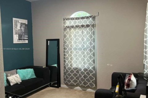 Villa ou maison à vendre à Homestead, Floride: 4 chambres, 117.06 m2 № 1971519 - photo 19