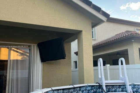 Villa ou maison à vendre à Homestead, Floride: 4 chambres, 117.06 m2 № 1971519 - photo 25