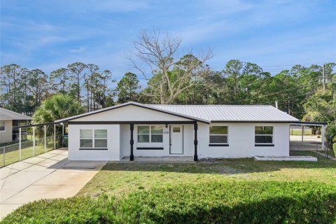 Villa ou maison à Daytona Beach, Floride 4 chambres, 166.48 m2 № 2285335