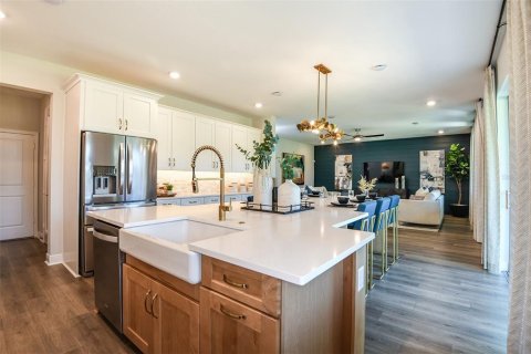 Casa en venta en Clermont, Florida, 5 dormitorios, 284.47 m2 № 1885221 - foto 4