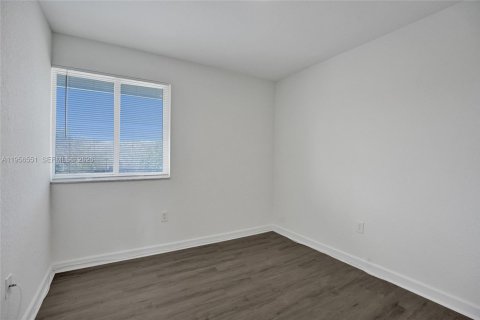 Adosado en alquiler en Pembroke Park, Florida, 3 dormitorios, 119.66 m2 № 2010436 - foto 15