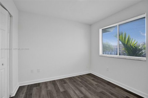 Adosado en alquiler en Pembroke Park, Florida, 3 dormitorios, 119.66 m2 № 2010436 - foto 20