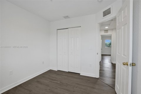 Adosado en alquiler en Pembroke Park, Florida, 3 dormitorios, 119.66 m2 № 2010436 - foto 17