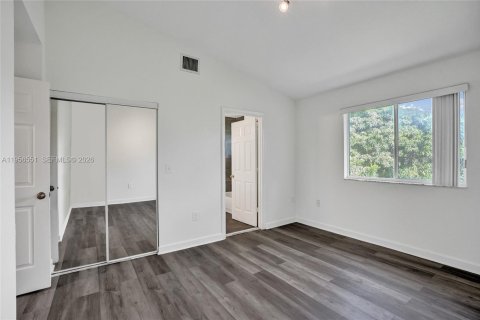 Adosado en alquiler en Pembroke Park, Florida, 3 dormitorios, 119.66 m2 № 2010436 - foto 28