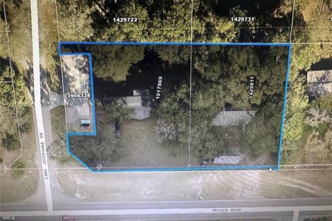 Land in Fruitland Park, Florida № 2095994