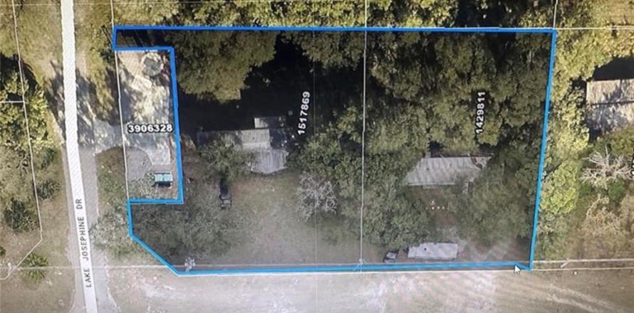 Land in Fruitland Park, Florida № 2095994