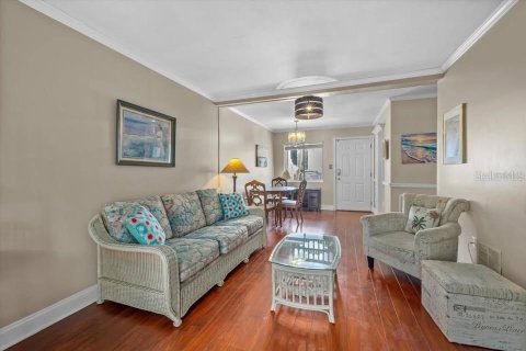 Condo in Bradenton, Florida, 1 bedroom № 2229511 - photo 8