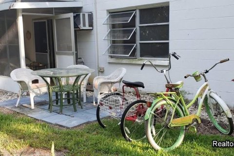 Condo in Bradenton, Florida, 1 bedroom № 2229511 - photo 19