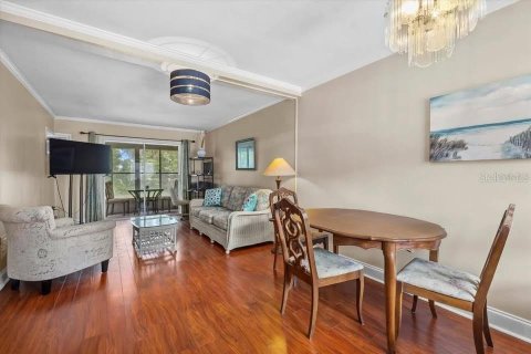 Condo in Bradenton, Florida, 1 bedroom № 2229511 - photo 5