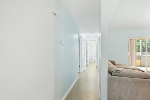 Casa en venta en Pinellas Park, Florida, 4 dormitorios, 166.11 m2 № 2384344 - foto 19