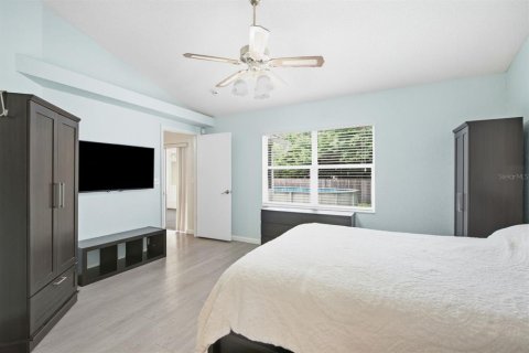 Casa en venta en Pinellas Park, Florida, 4 dormitorios, 166.11 m2 № 2384344 - foto 21